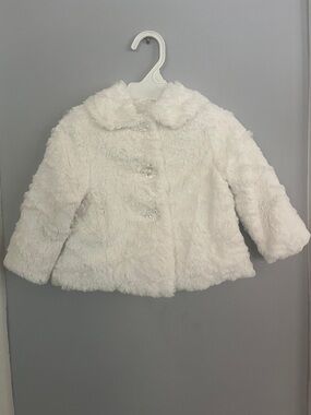 Old Navy Girls' Faux Fur Coat - White size 6-12 months